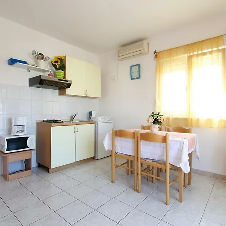 Antea Apartment *
