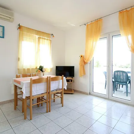 Antea Apartment *